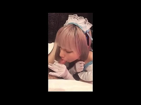 ❤️ Јапански идол [маиука], костим француске собарице, први део, пушење и дркање са лосионом Јебени видео  код нас ☑