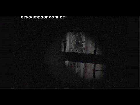 ❤️ Плавушу тајно снима воајер из комшилука скривен иза шупљих цигли Јебени видео код нас ☑